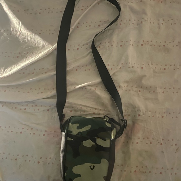 True religion cross body bag UNISEX - Picture 2 of 5